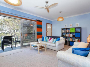 'Rutland', 1/13 Cromarty Road - pet friendly, boat parking, water views, air con